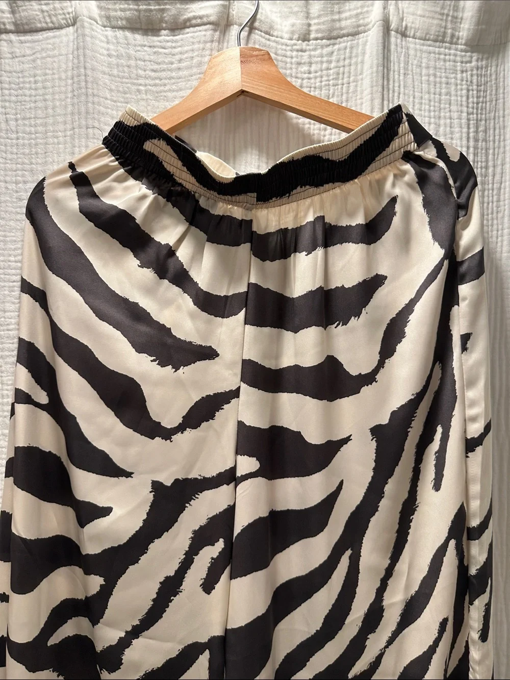 H&M Black & Ivory Zebra Print Wide-Leg Pants - Picture 7 of 9